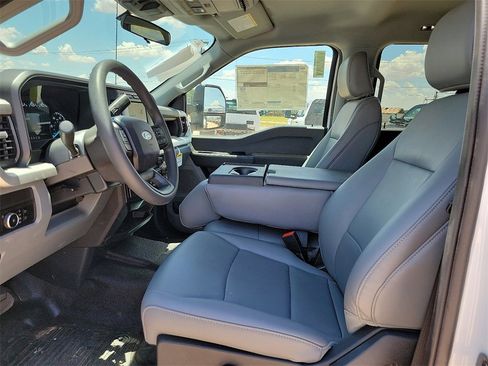 New 2024 Ford F550 4x4 Crew Cab Super Duty w/ XL Chrome Package image 19