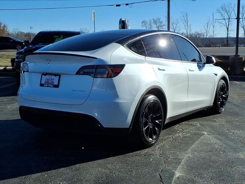 Used 2021 Tesla Model Y Long Range image 27