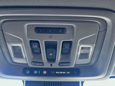 Used 2024 GMC Sierra 3500 Denali w/ Denali Reserve Package image 30