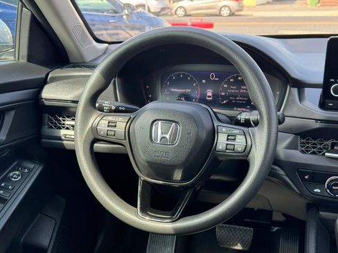Used 2023 Honda Accord EX image 26