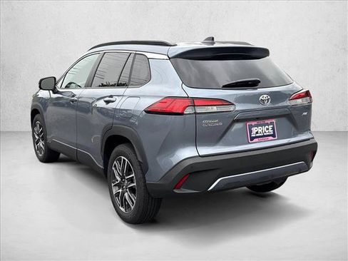 Certified 2026 Toyota Corolla Cross XLE FWD image 7