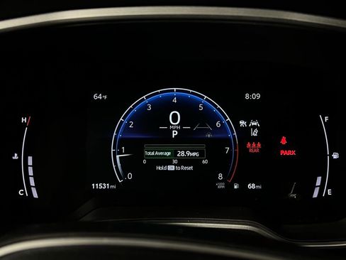 Used 2024 Toyota Corolla Cross XLE image 15