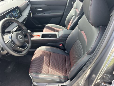 New 2026 Nissan Kicks SR FWD image 16