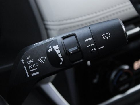 Certified 2025 Nissan Rogue SL w/ Tech Package image 36