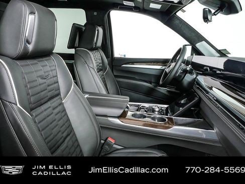 Certified 2026 Cadillac Escalade Platinum Sport w/ LPO, ONYX Package AWD/4WD image 28