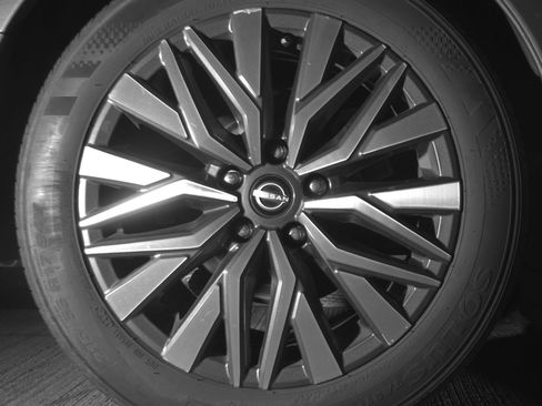 Used 2025 Nissan Altima 2.5 SV image 15