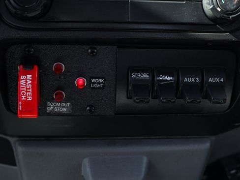 Used 2013 Ford F550 2WD Regular Cab Super Duty w/ Payload Upgrade Pkg image 38