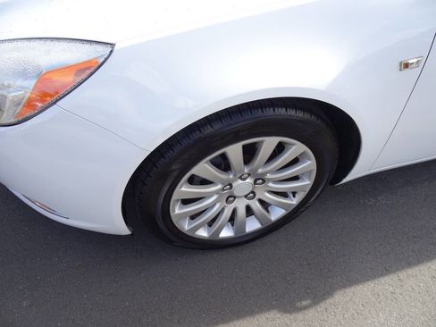 Used 2011 Buick Regal CXL w/ RL2 Preferred Equipment Group image 12