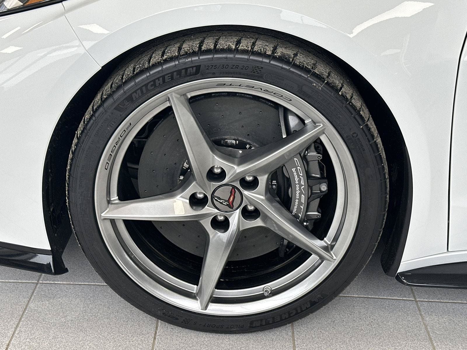 New 2025 Chevrolet Corvette E-Ray w/ ZER Performance Package AWD/4WD image 8
