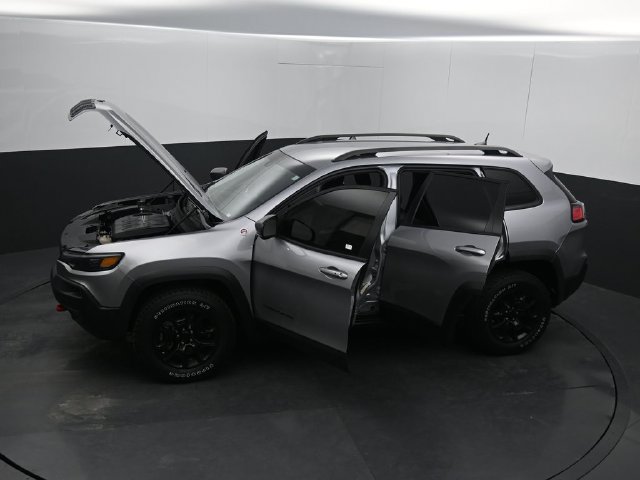 Used 2021 Jeep Cherokee Trailhawk w/ Trailer Tow Group AWD/4WD image 71