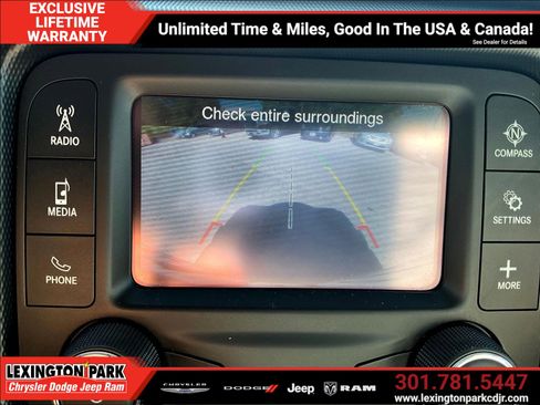 Used 2019 Jeep Wrangler Sport AWD/4WD image 14