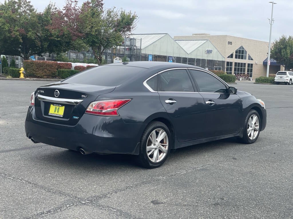 Used 2014 Nissan Altima 2.5 SV FWD image 3