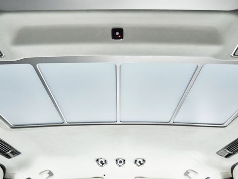 Used 2021 Mercedes-Benz Metris Passenger w/ Premium Safety Package image 64