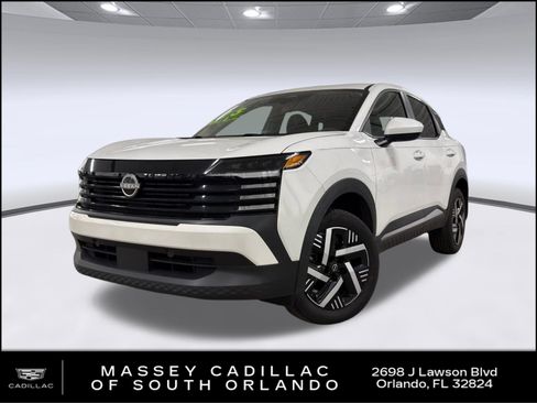 Used 2025 Nissan Kicks SV FWD image 1