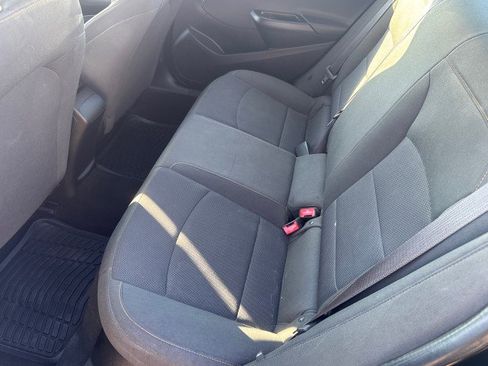 Used 2017 Chevrolet Cruze LS image 13