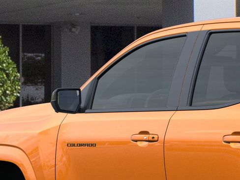 New 2026 Chevrolet Colorado Z71 w/ Midnight Edition image 12