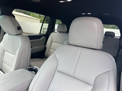 New 2026 GMC Acadia Elevation w/ Black Edition FWD image 28