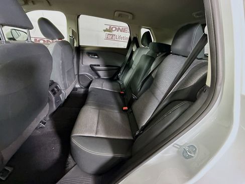 Used 2023 Nissan Rogue SV image 25