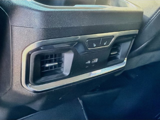 Used 2023 Chevrolet Silverado 1500 LTZ w/ LTZ Convenience Package II AWD/4WD image 18