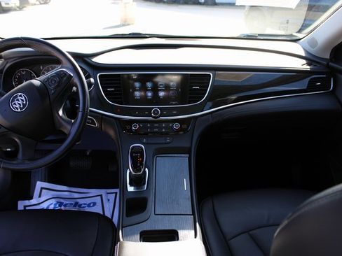 Used 2018 Buick LaCrosse Essence image 17