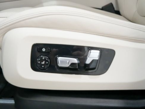 Used 2021 BMW X7 xDrive40i AWD/4WD image 27