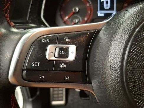 Used 2019 Volkswagen Jetta GLI image 17