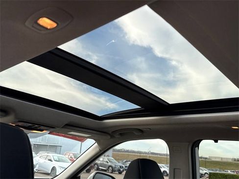 Certified 2023 Nissan Rogue SV w/ SV Premium B Package image 13