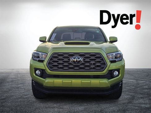 Used 2023 Toyota Tacoma TRD Sport image 9