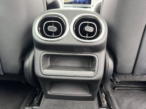 Used 2025 Mercedes-Benz GLC 43 AMG 4MATIC image 9