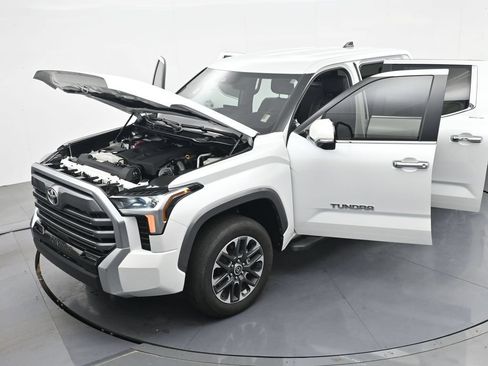 Used 2024 Toyota Tundra Limited AWD/4WD image 46