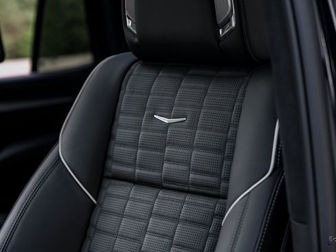 Used 2026 Cadillac Escalade V w/ LPO, Floor Liner Package image 37