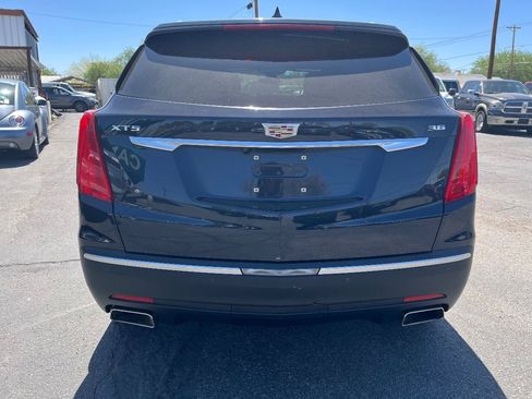 Used 2017 Cadillac XT5 Luxury w/ Driver Awareness Package FWD image 6