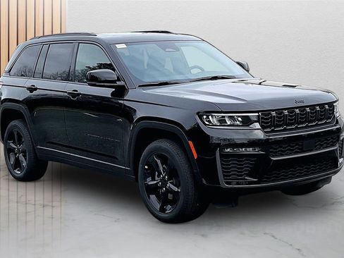 New 2026 Jeep Grand Cherokee Limited w/ Limited Altitude Package AWD/4WD image 2