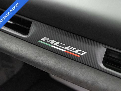 Used 2022 Maserati MC20 Coupe RWD image 32