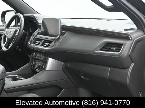 Used 2023 Chevrolet Tahoe Z71 w/ Luxury Package AWD/4WD image 6