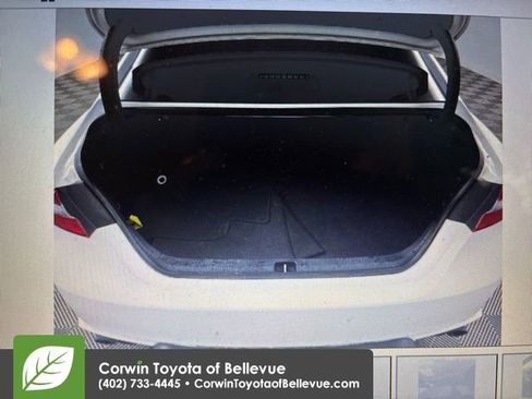 Used 2023 Toyota Camry SE w/ Convenience Package image 7