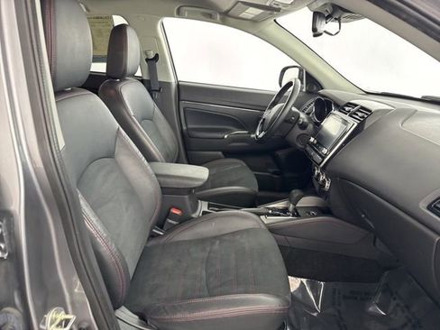 Used 2024 Mitsubishi Outlander Sport SE image 25