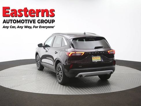 Used 2023 Ford Escape SE FWD image 35