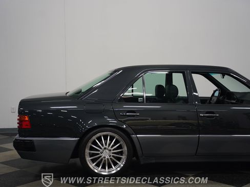 Used 1993 Mercedes-Benz 500 E image 34
