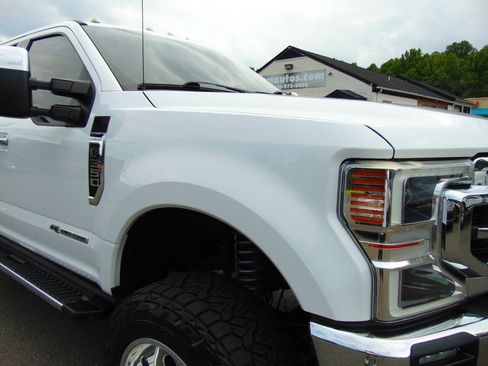 Used 2020 Ford F350 Lariat w/ Lariat Ultimate Package AWD/4WD image 36