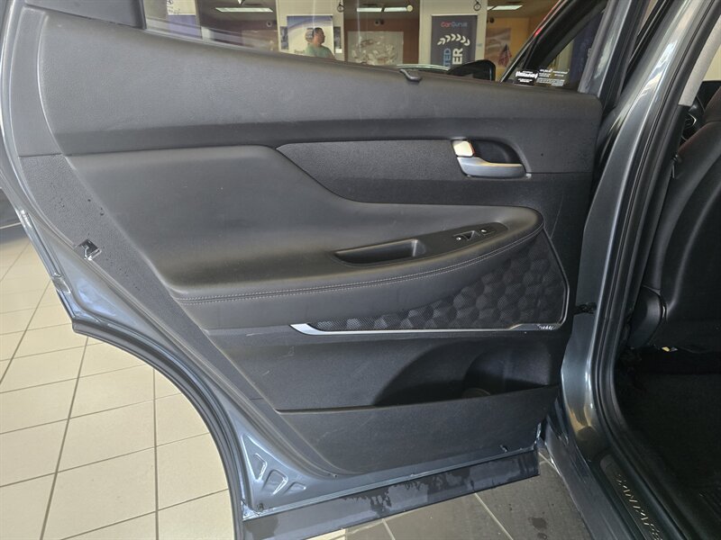 Used 2019 Hyundai Santa Fe FWD image 10