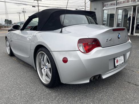Used 2006 BMW Z4 3.0i image 6