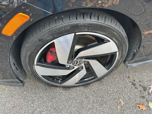 Certified 2024 Volkswagen GTI S image 2