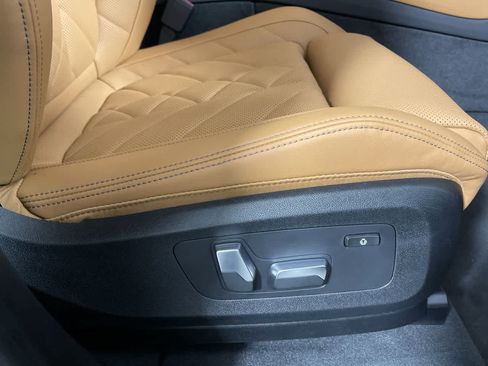 Certified 2023 BMW X5 xDrive40i w/ Premium Package AWD/4WD image 18