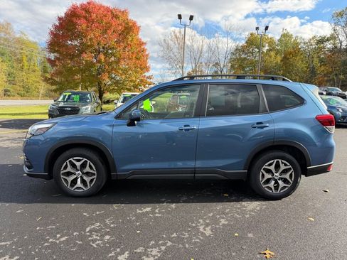 Certified 2023 Subaru Forester Premium image 6