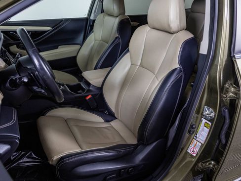 Used 2020 Subaru Outback Limited image 24