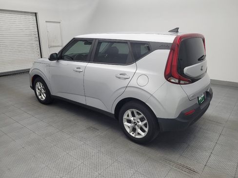 Used 2020 Kia Soul S FWD image 3
