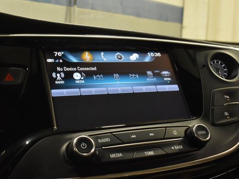 Used 2020 Buick Envision Preferred AWD/4WD image 16