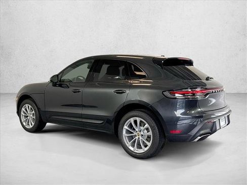 Certified 2026 Porsche Macan AWD/4WD image 3