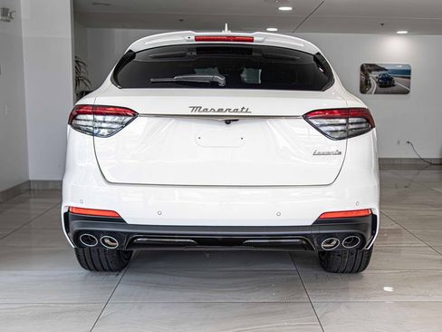 Used 2024 Maserati Levante Modena Ultima image 13